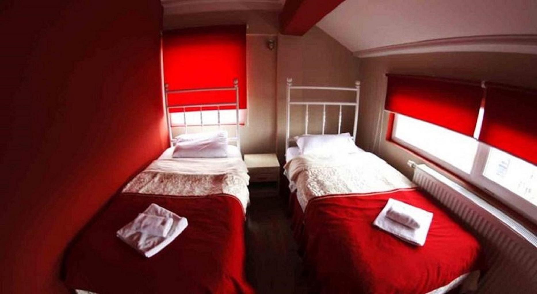 Hotel Sara & Spa Pristina Exteriör bild
