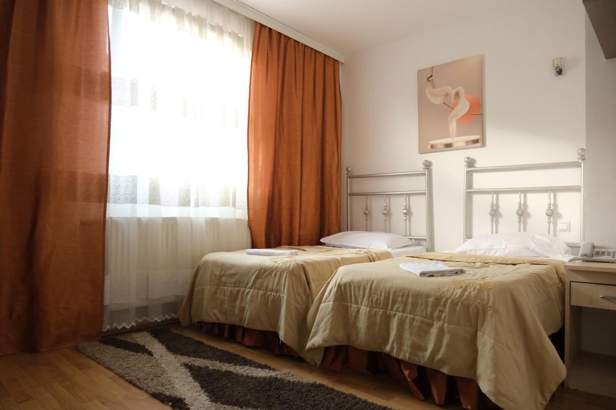 Hotel Sara & Spa Pristina Exteriör bild