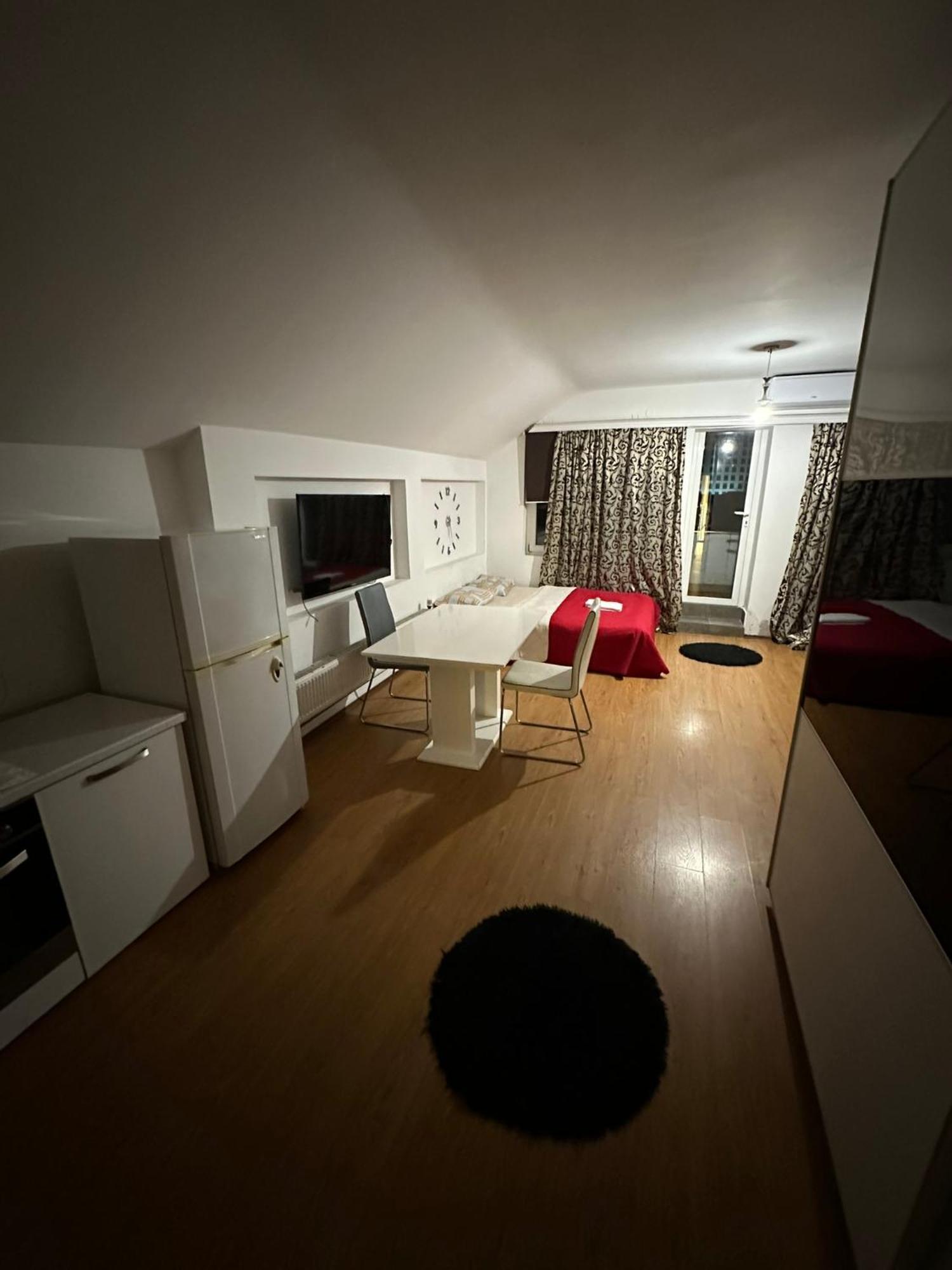 Hotel Sara & Spa Pristina Exteriör bild